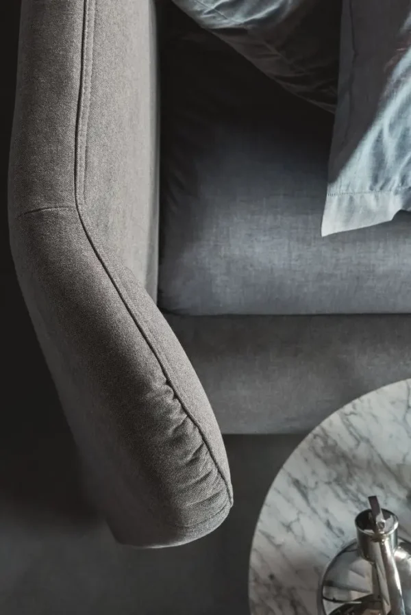Ocas Upholstered Bed – Refined Elegance for Your Bedroom in Dubai - Image 4